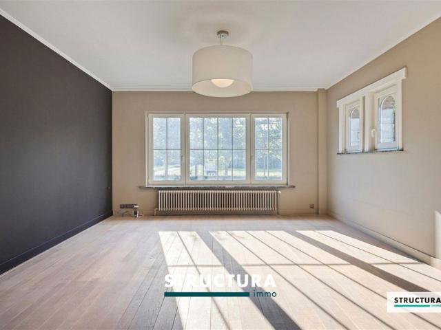 Villa met luxe afwerking in het idyllische Kobbegem!