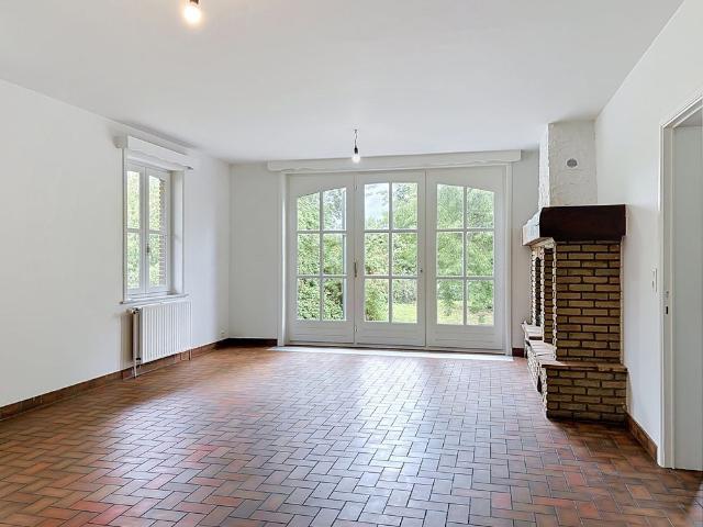 Villa met vijf slaapkamers in Binche Waudrez