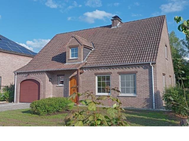 Villa met zonnige tuin in groene omgeving 4 slaapkamers