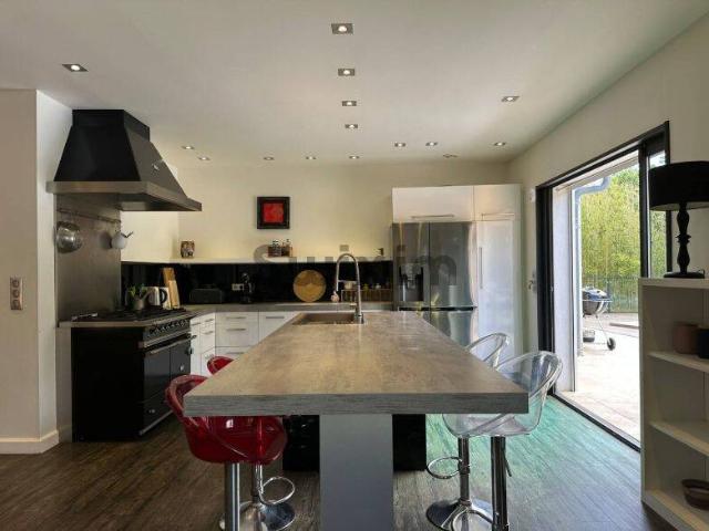 Villa meublée de 243 m² 7 pièces