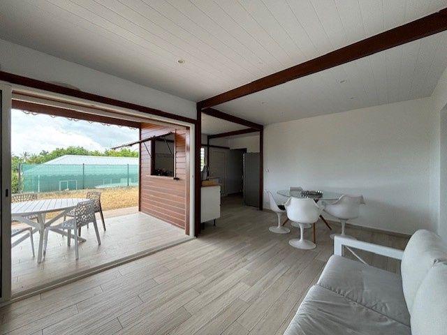 Villa meublée de 4 Pièces Sainte Rose LONGFORT IMMOBILIER