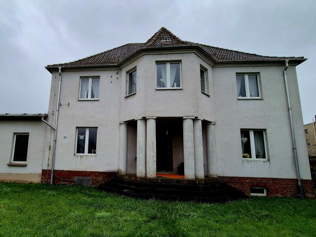 Pretzsch Villa gute Bausubstanz / Elbblick vielfältig nutzbar