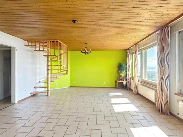 Villa mit atemberaubendem Blick auf den Murtensee