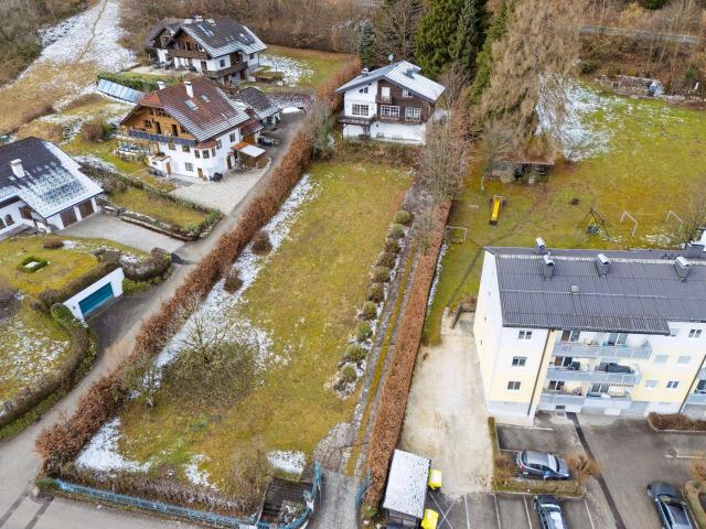 Villa mit Baureserve am Attersee