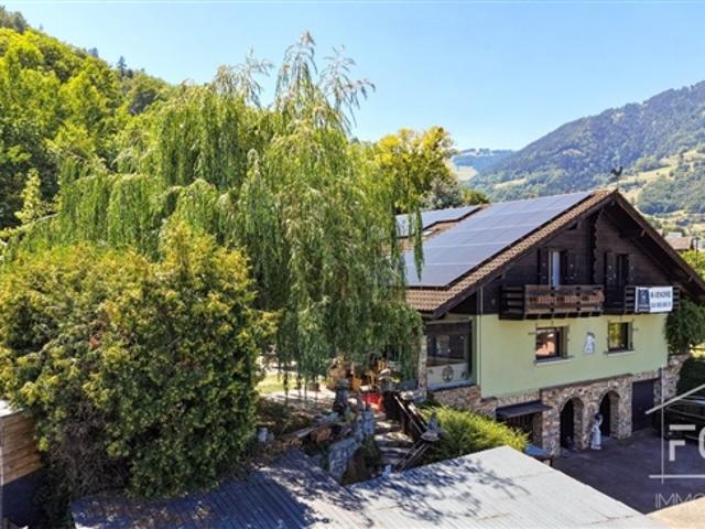Villa mit Blick auf Choëx, 5,5 Zimmer und Garten
