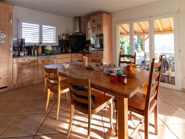 Villa mit einer Wohnfläche von 198 m2 auf einem Grundstück von 1000m2