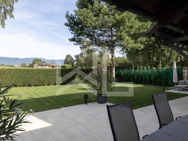 Villa mit Freigabe aufs Land