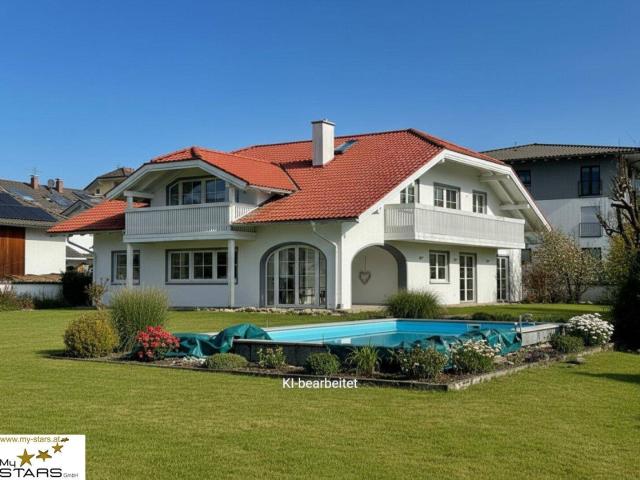 Villa mit Pool in Simbach, 10 Zimmer, mit Garten, Terrasse & Doppel Garage!