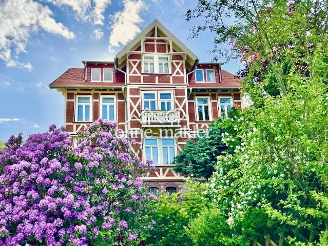 Sanierte bezugsfertige Villa mit Weitblick für Eigennutzung und/oder Kapitalanlage