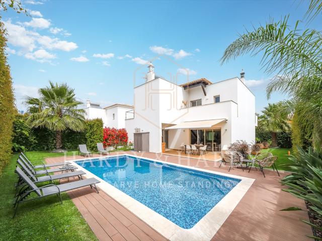 Villa moderna com piscina em Portimão 355m² Portimão