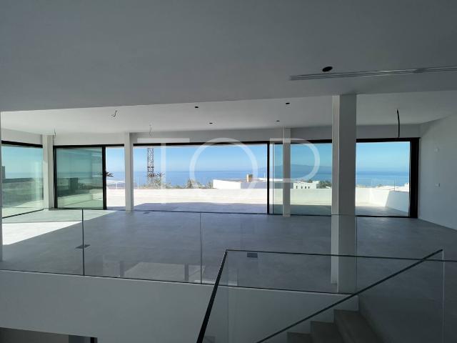 Villa moderna de nueva construcción junto al campo de golf en Abama – Tenerife