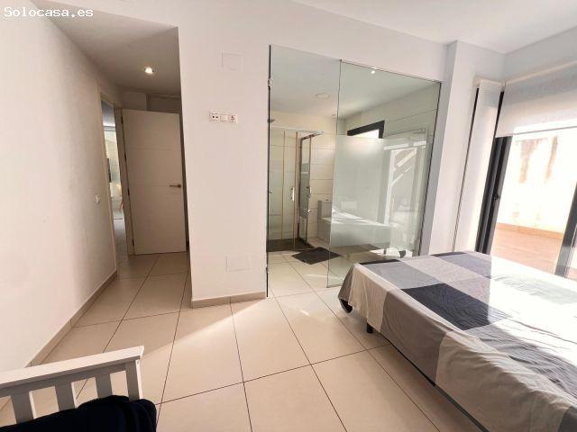 Villa Moderna Independiente con Piscina Privada y Solárium en Lomas de Cabo Roig