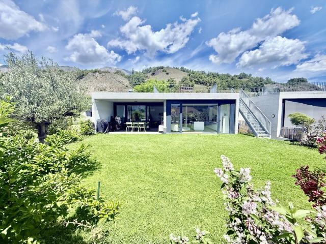 Villa moderne à vendre à Grimisuat