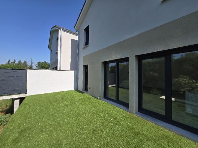 Villa moderne indépendante de 85 m2 hab. sur Terrain de 270
