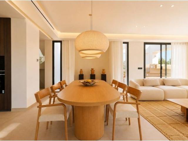 Villa Mowai. Excepcional villa nueva en venta en Jávea