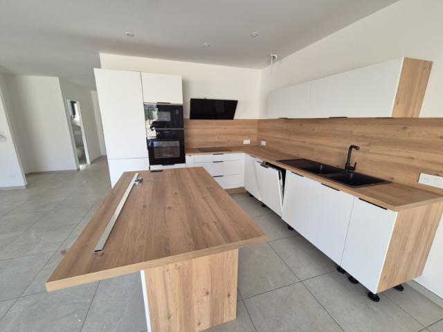 Villa neuve 4 chambres + jardin + garage