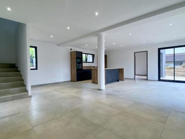 Villa neuve 136 m2 sur 725 m2 Chambéry / Sonnaz