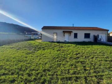 Villa neuve 3 chambres avec terrain proche autoroute FELINES
