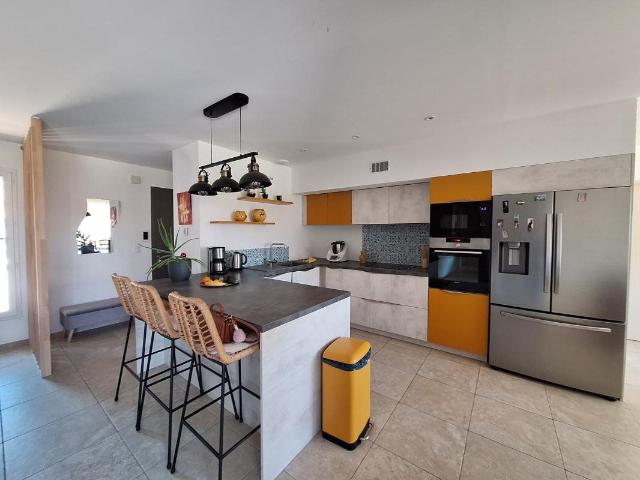 Villa neuve de plain pied 4 pièces 1420 m2 de terrain Pi 122m² Pierrevert