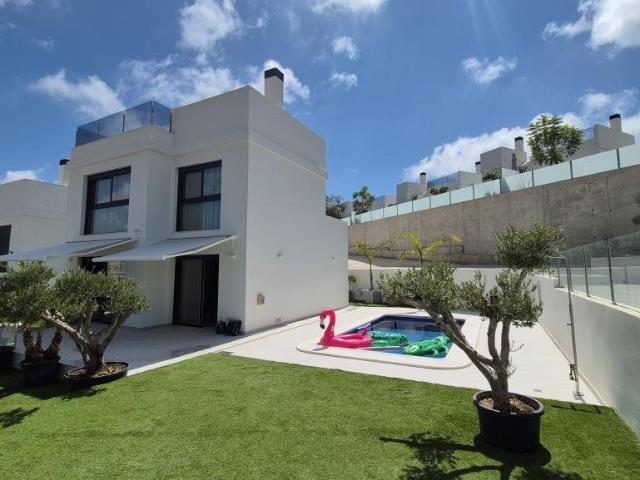 Villa nueva Cotoveta – Vista panorámica, 3 habitaciones inc. 123m² Alicante