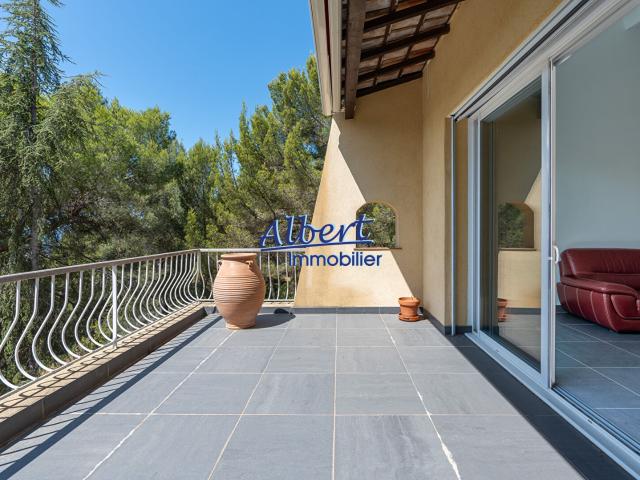 Villa Ollioules 7 pièce s 195 m2