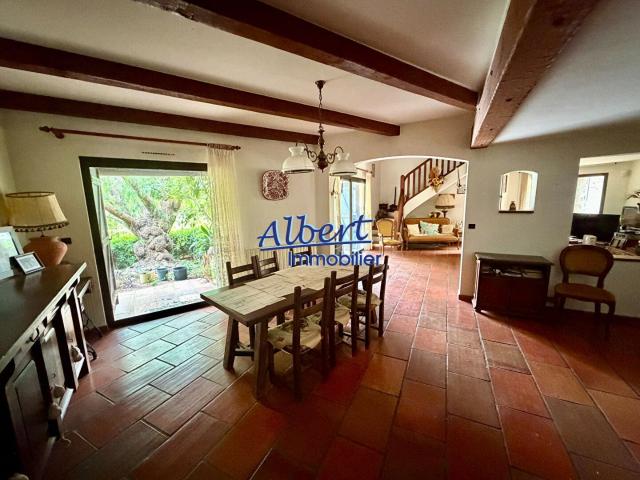 Villa Ollioules 6 pièce s 177.11 m2 177m² Ollioules