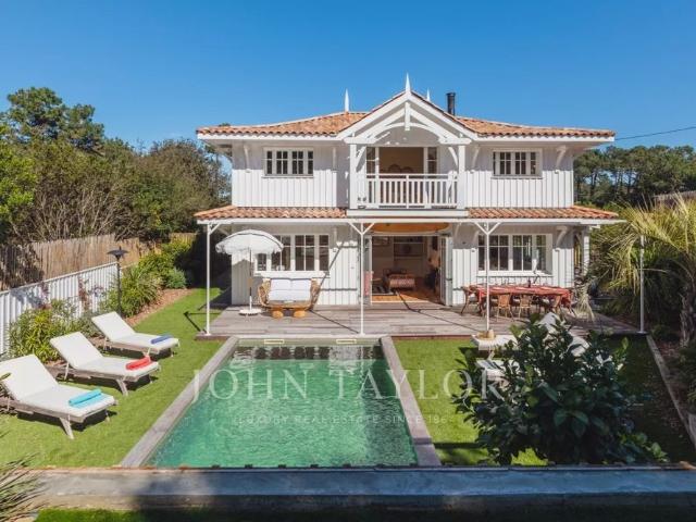 VILLA OSTRA