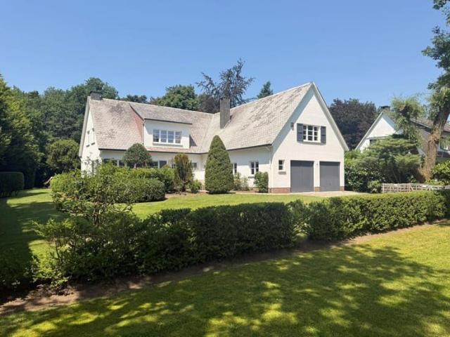 VILLA OP TOPLIGGING