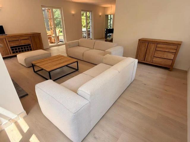 VILLA OP TOPLIGGING