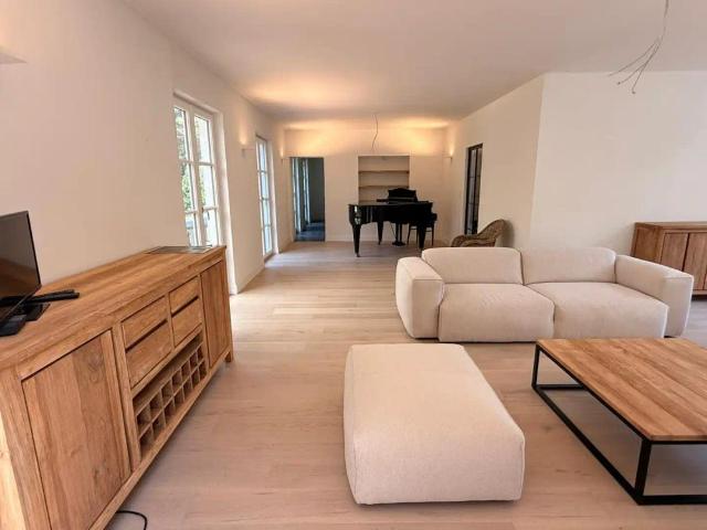 VILLA OP TOPLIGGING