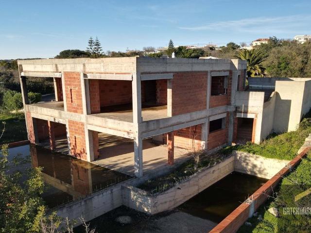 Villa parcialmente construída à venda em Parragil, Loule, Algarve Gatehouse internacional Algarve
