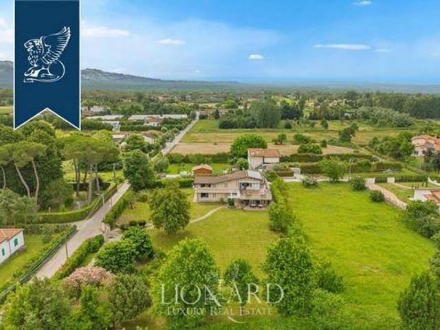 Villa Pietrasanta Lucca DLS103963825