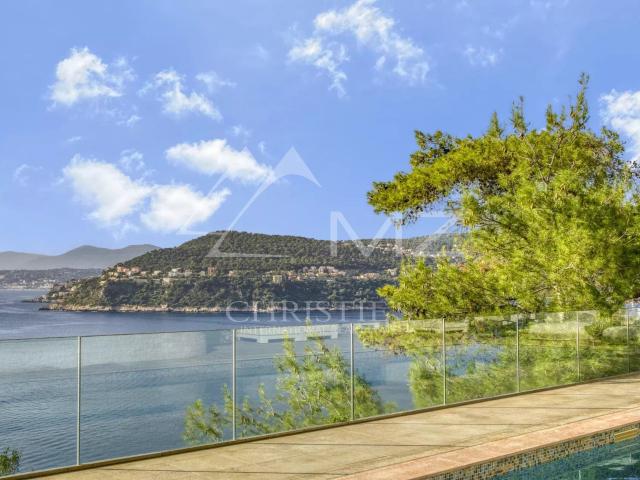 VILLA PIEDS DANS L'EAU À SAINT JEAN CAP FERRAT