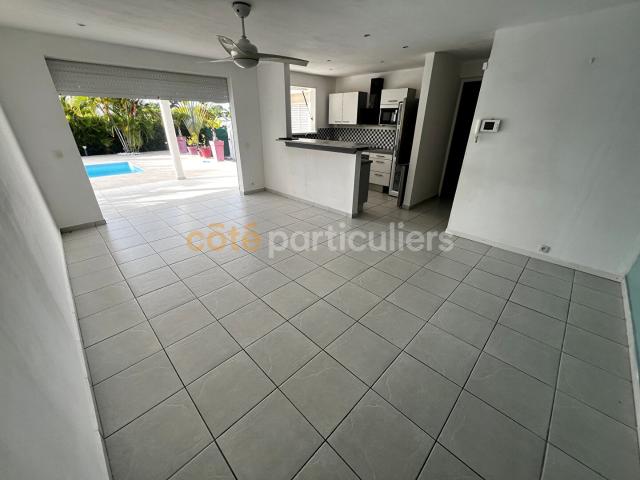 villa pisine F4 avec garage fermé