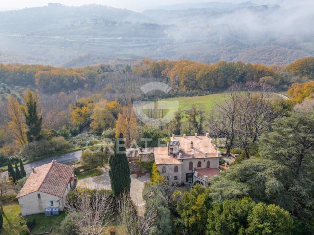 Villa Poggio Azzuano 396m² San Gemini