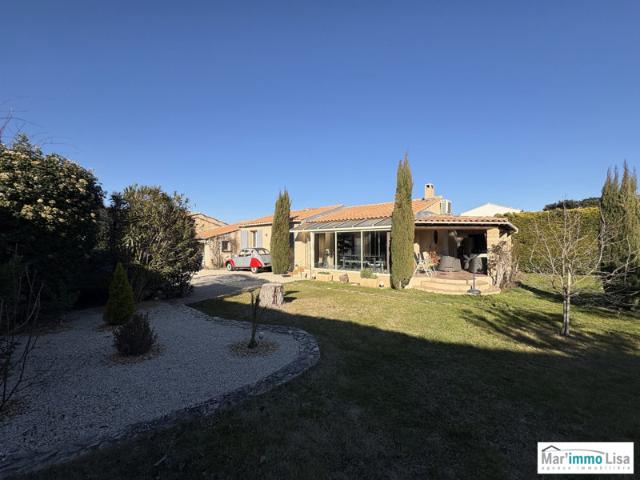 VILLA PLAIN PIED AVEC BEAU TERRAIN CENTRE VILLAGE