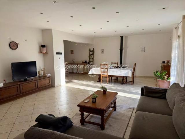 Villa Plain Pied T6 à Châteauvert