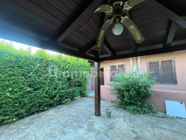 Villa plurifamiliare via Giosuè Carducci, Frabotto Mannesi, Montepaone