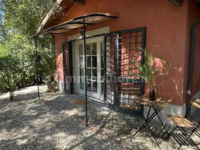 Villa plurifamiliare via dei Monti di San Paolo 165, Acilia, Roma