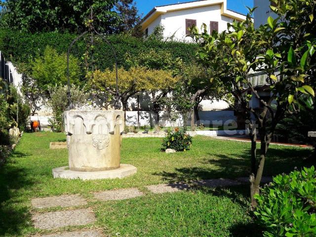 Villa plurifamiliare via dei Tigli, Villa Claudia, Anzio