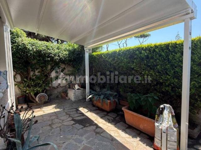 Villa plurifamiliare via Merope 57, Marechiaro, Anzio