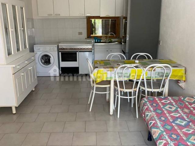Villa plurifamiliare viale Rivachiara, Sellia Marina
