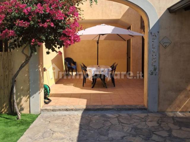 Villa plurifamiliare Contrada Pistavecchia, Campofelice di Roccella