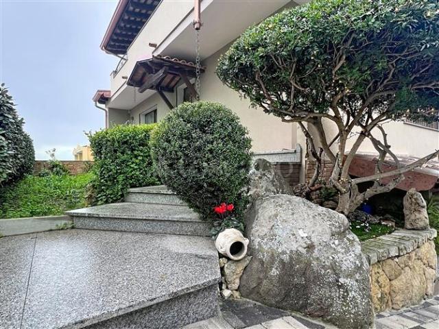 Villa Plurifamiliare di 480 mq a Sennori