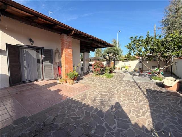 Villa Plurifamiliare di 75 mq a Lido dei Pini di Ardea, Lupetta, Colle Romito Ardea
