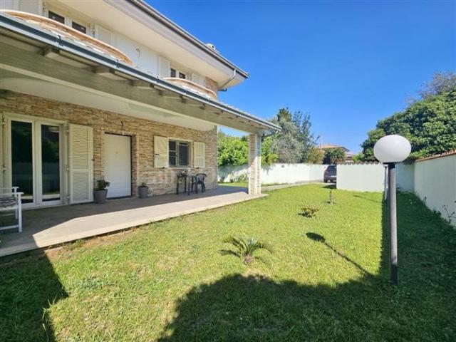 Villa di 120 mq a Villa Claudia, Lido di Cincinnato, Lido delle Sirene Anzio