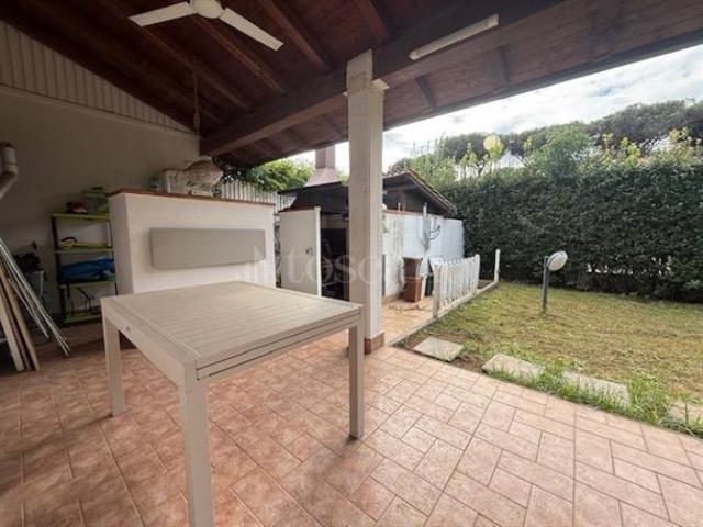 Villa Plurifamiliare di 120 mq a Bella Farnia Sabaudia