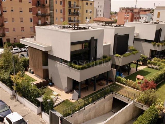 Villa Plurifamiliare di 120 mq a Brescia Due, Via Cremona, Villaggio Sereno Brescia