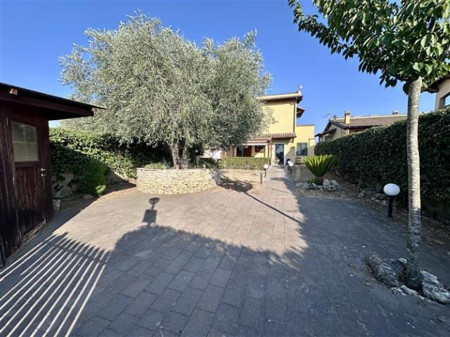 Villa Plurifamiliare di 130 mq a Aranova, Torrimpietra, Testa di Lepre, Tragliata, Tragliatella Fiumicino