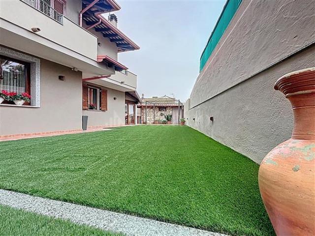 Villa Plurifamiliare di 140 mq a Sennori